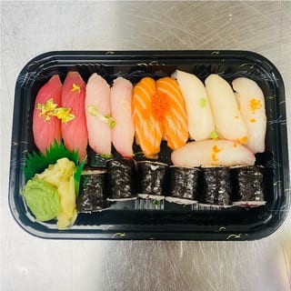 Sushi Deluxe