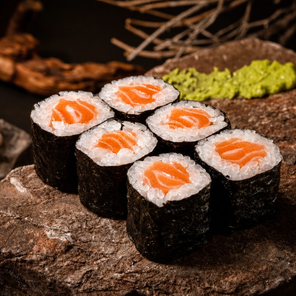 Salmon Roll.